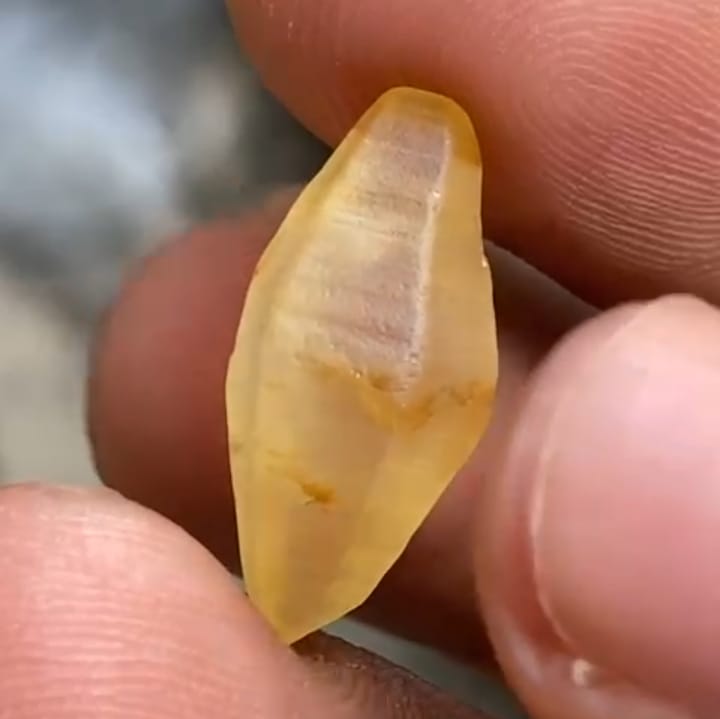 yellow sapphire crystal