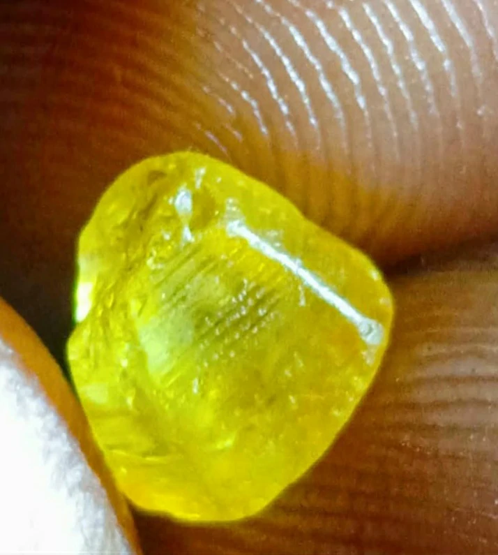 yellow sapphire crystal