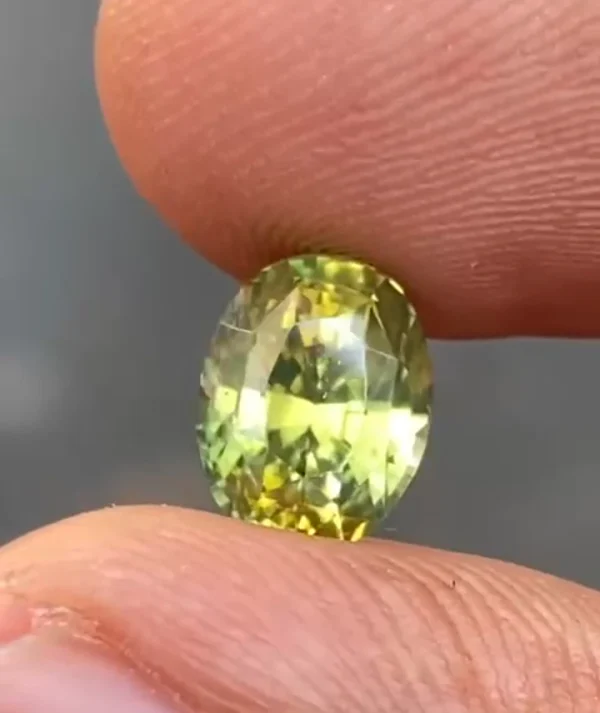 yellow zircon