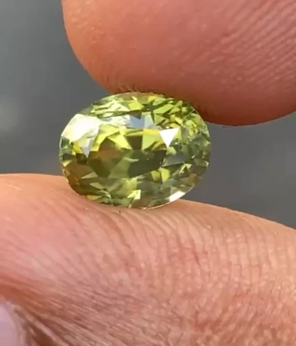 yellow zircon